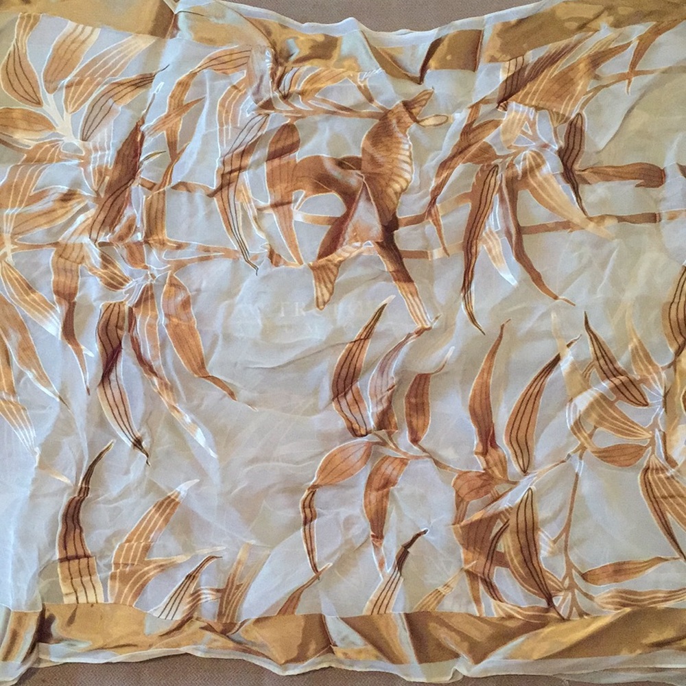 Metropolitan Museum of Art silk bird scarf